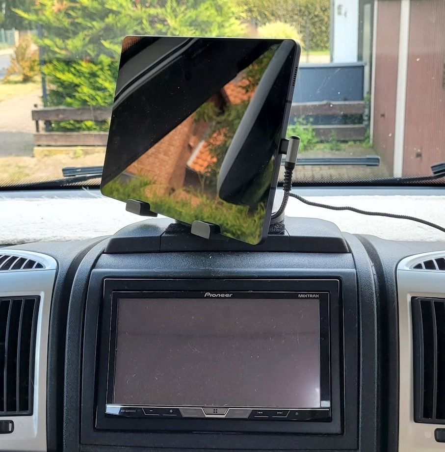 Handy- und Tablet-Halterung für das Klemmbrett im Fiat Ducato